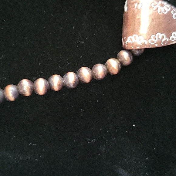 Sunflower necklace - Picture 3 of 5